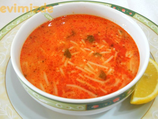 Şehriyeli Sebze Çorbası